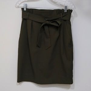 Army Green Feminine Pocketed Skirt